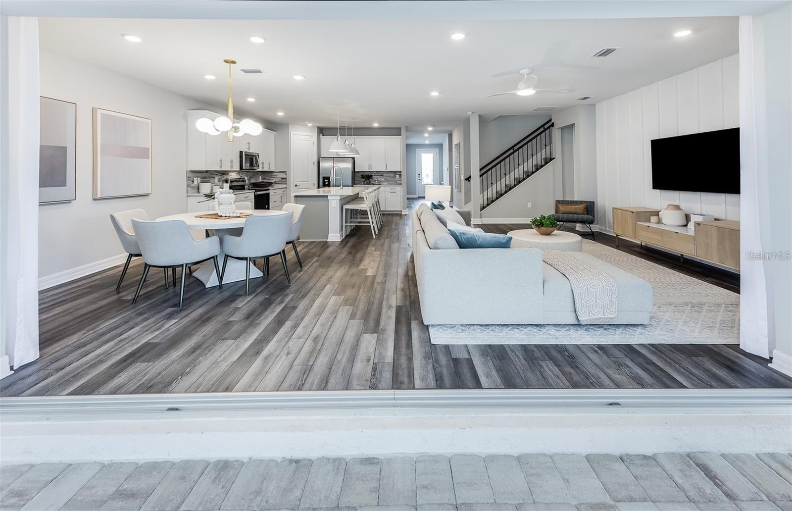 Listing Image #11