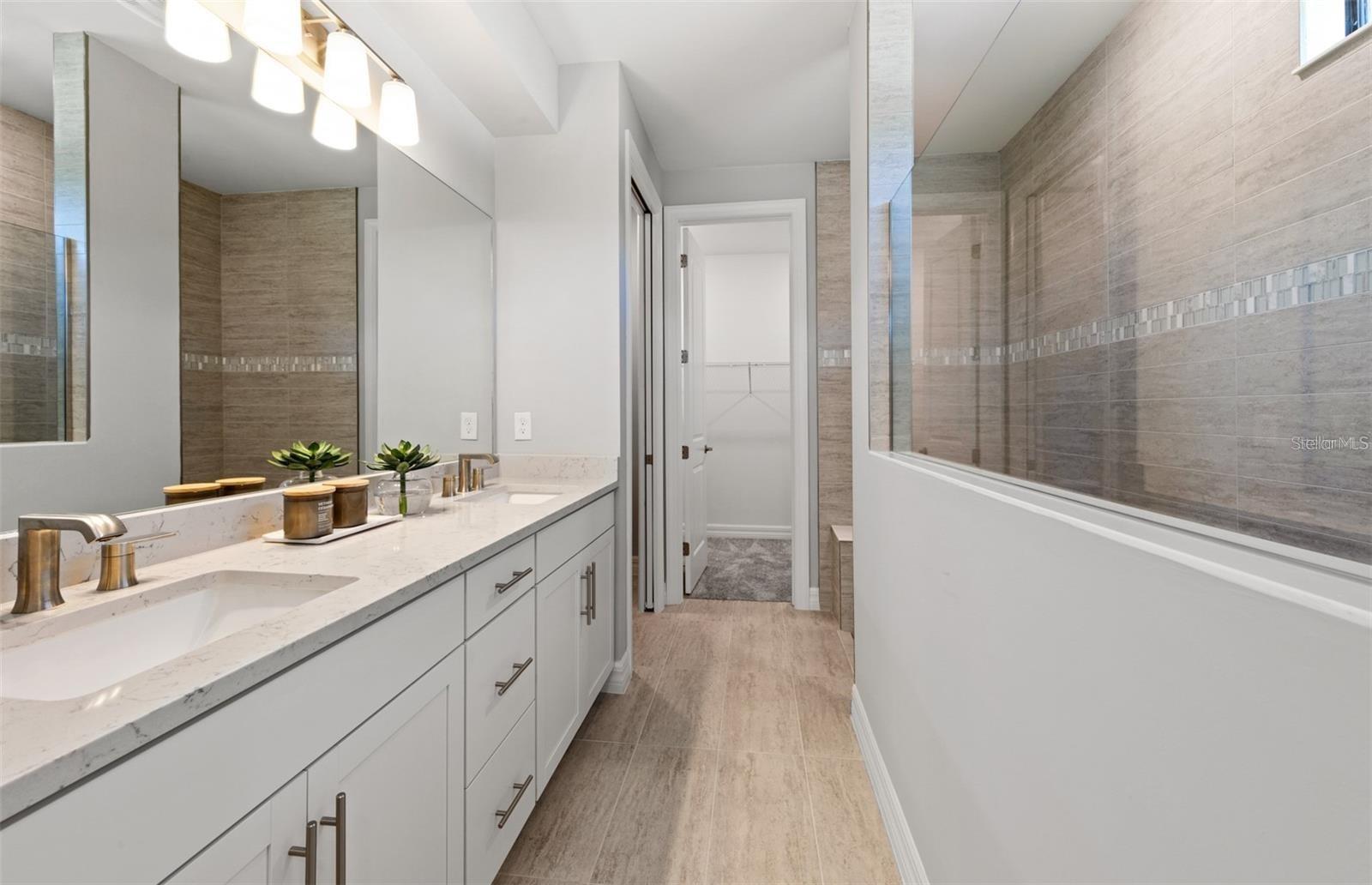 Listing Image #12
