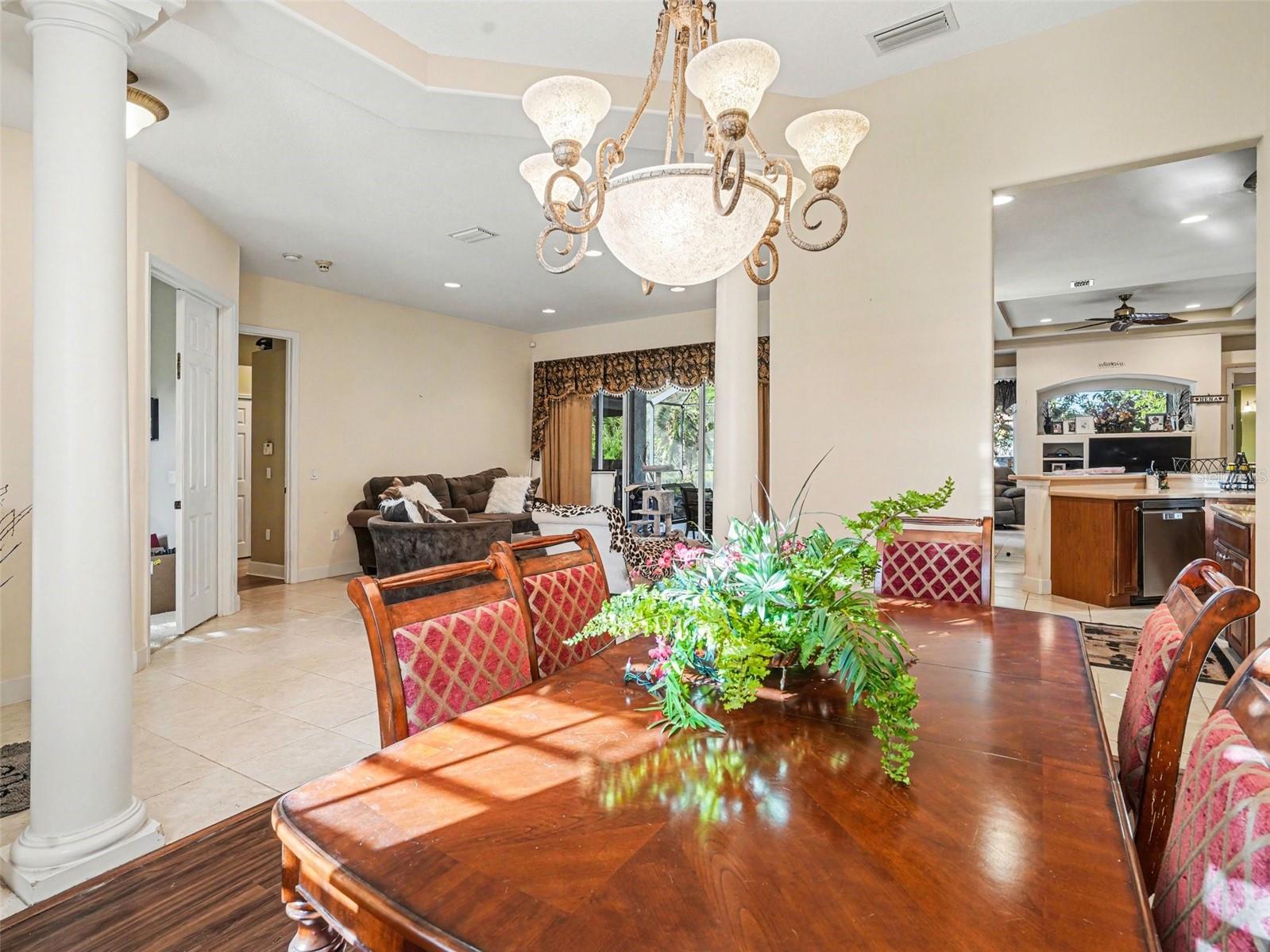 Listing Image #8