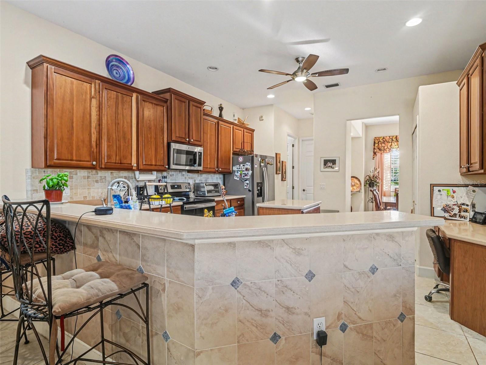 Listing Image #9