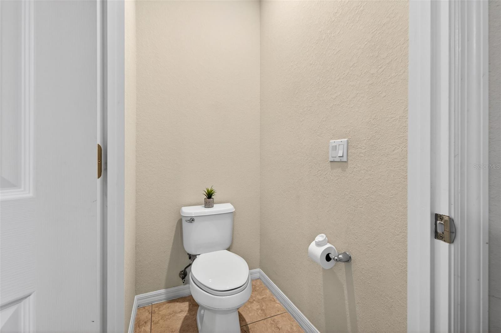 Listing Image #25