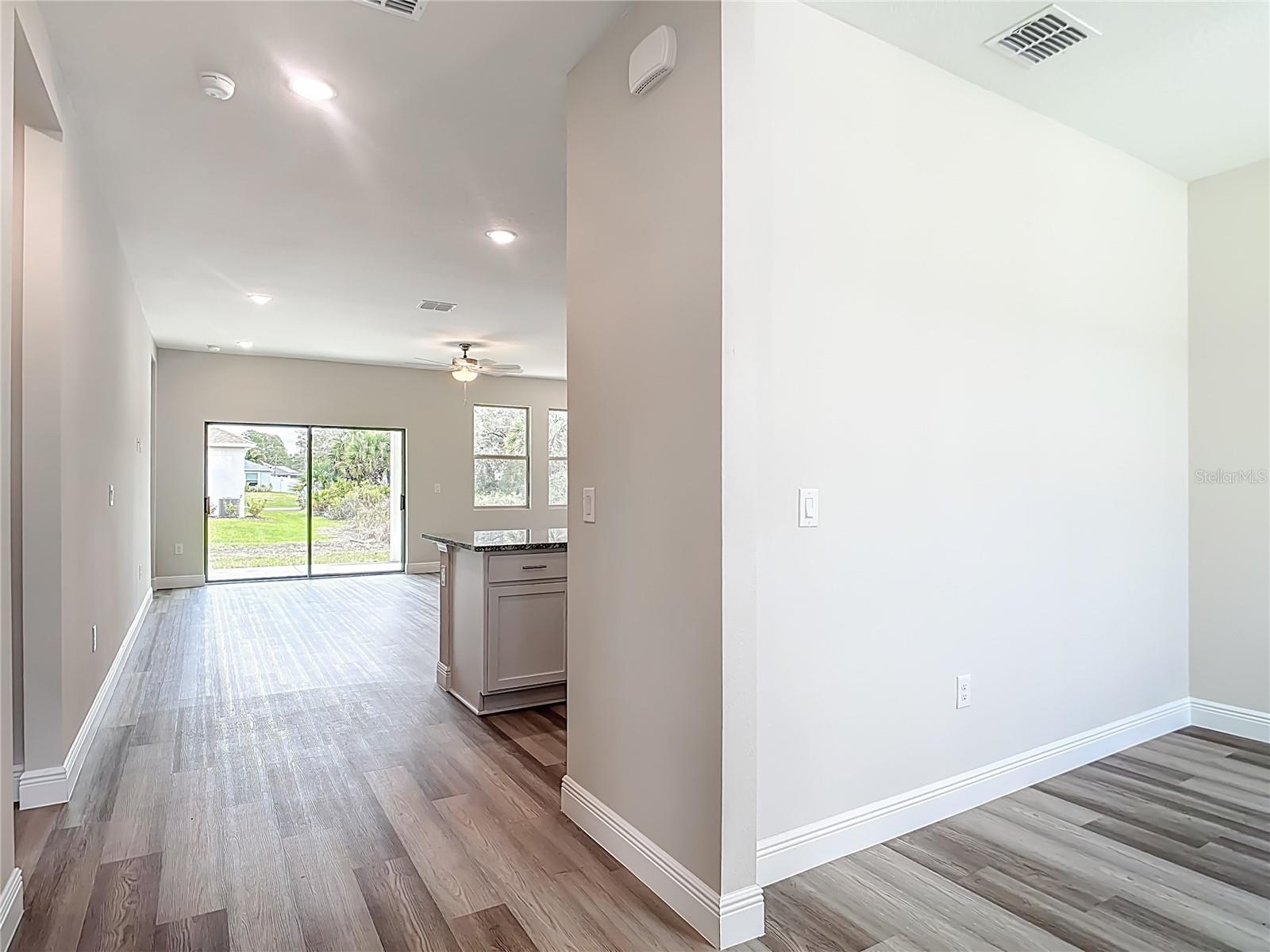 Listing Image #5