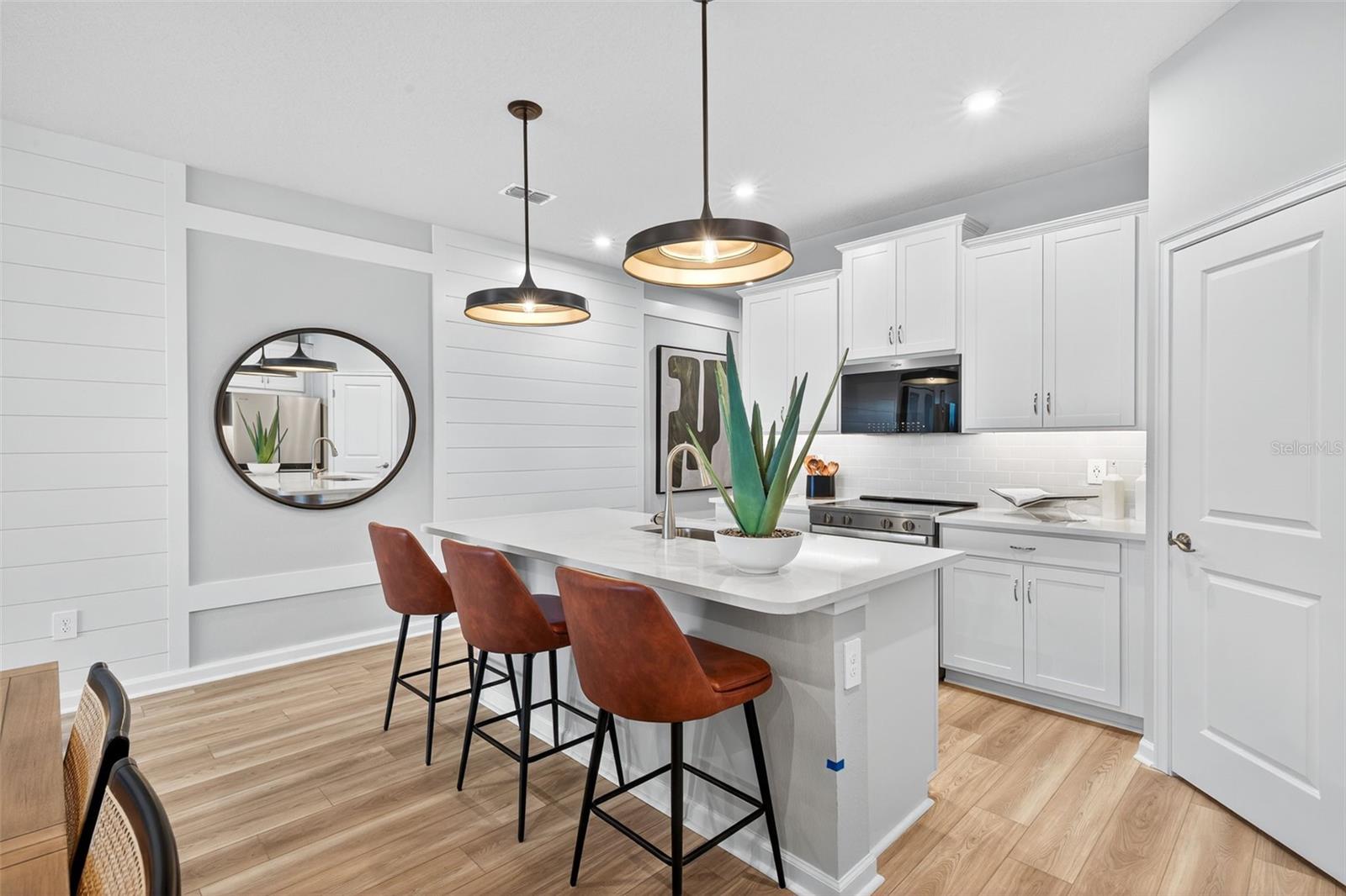 Listing Image #5