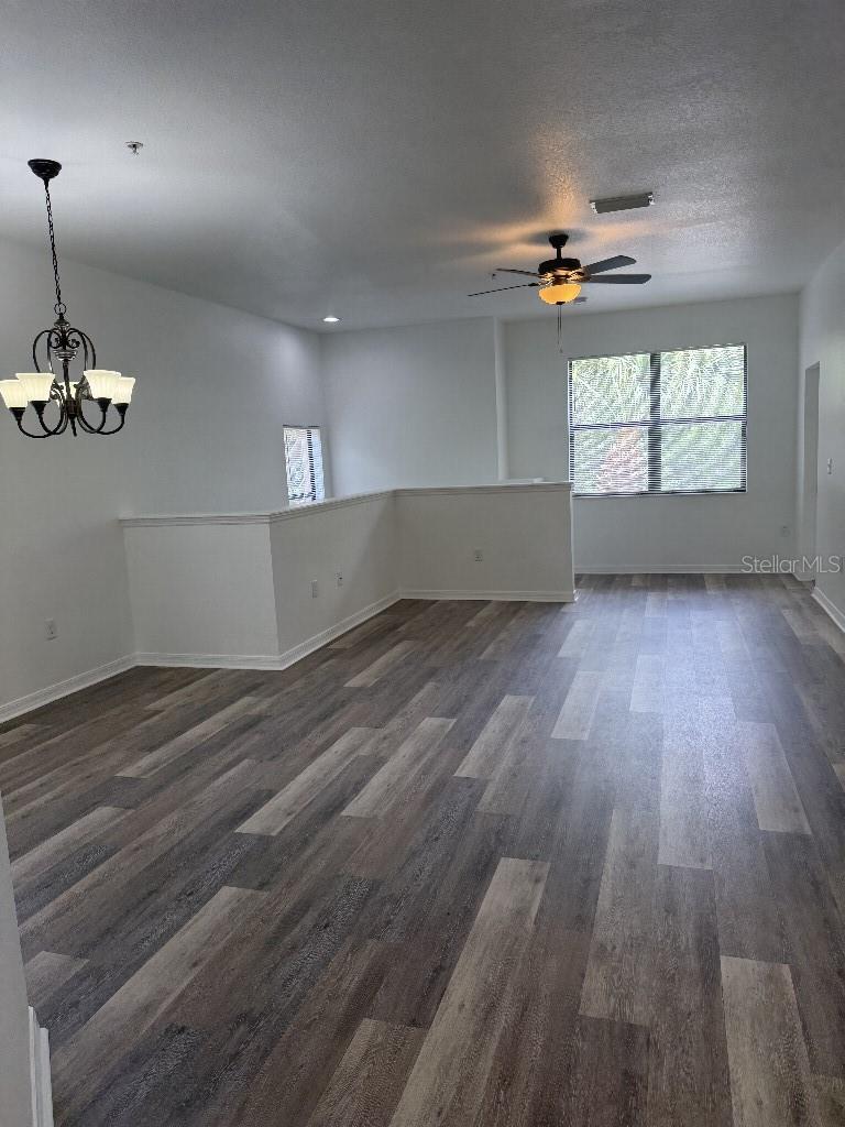 Listing Image #5
