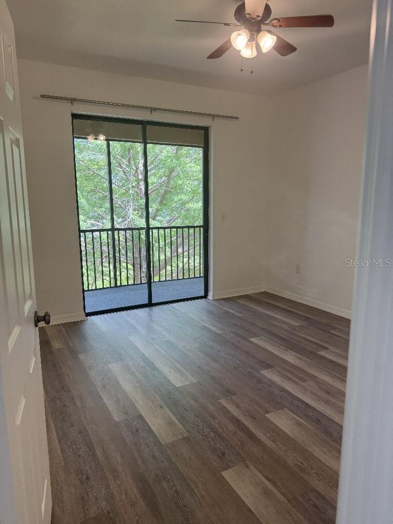 Listing Image #12