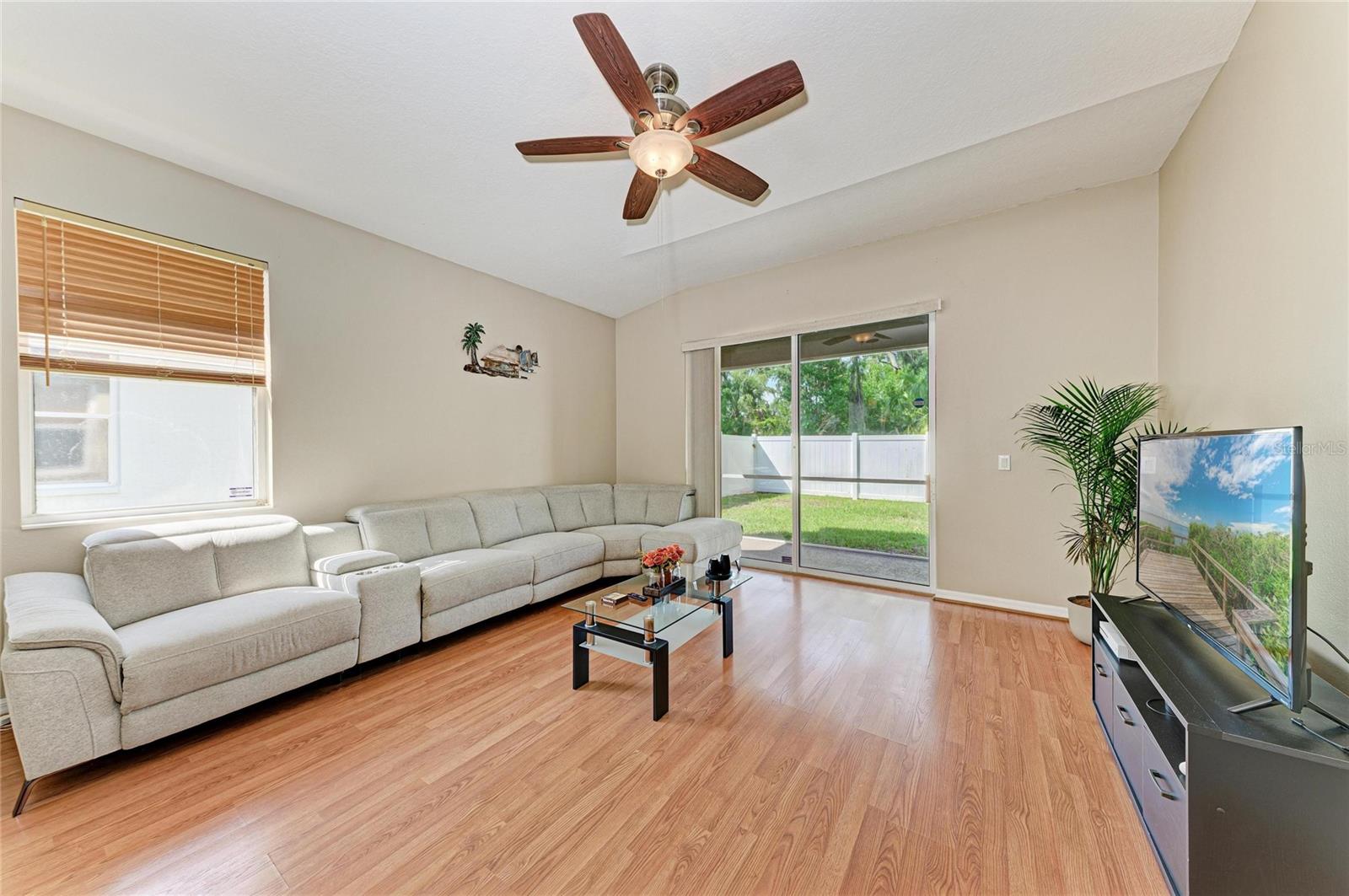 Listing Image #5