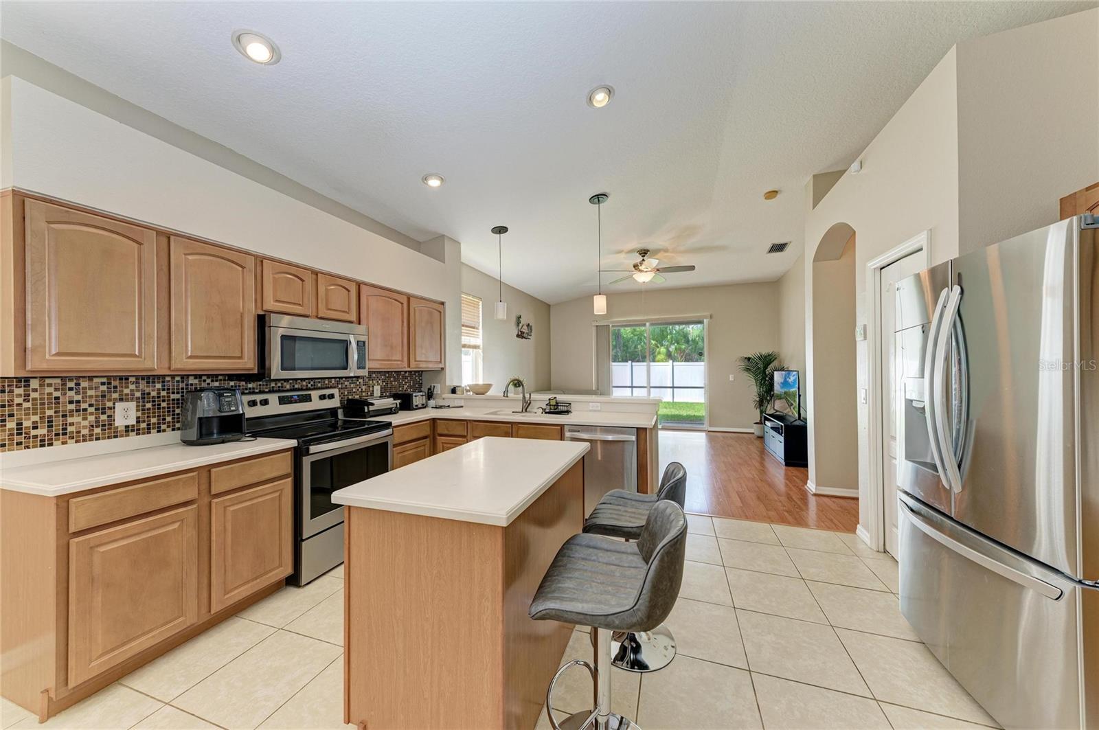 Listing Image #11
