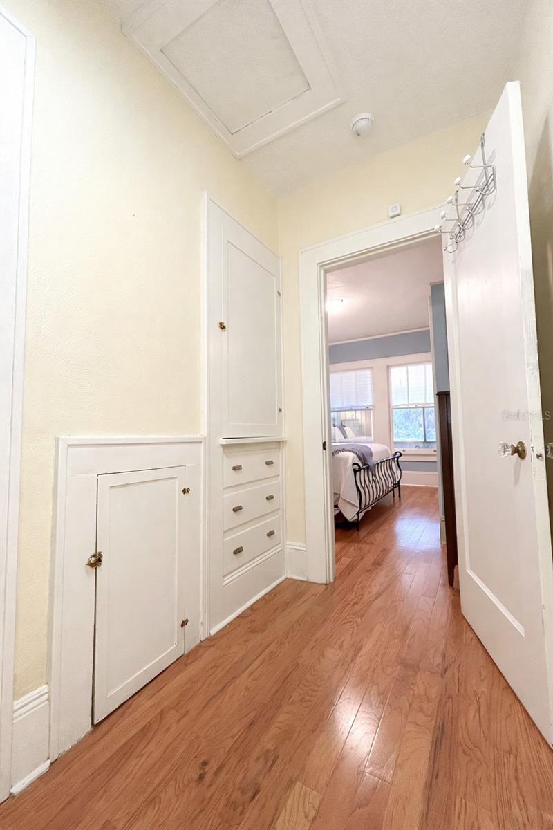 Listing Image #12