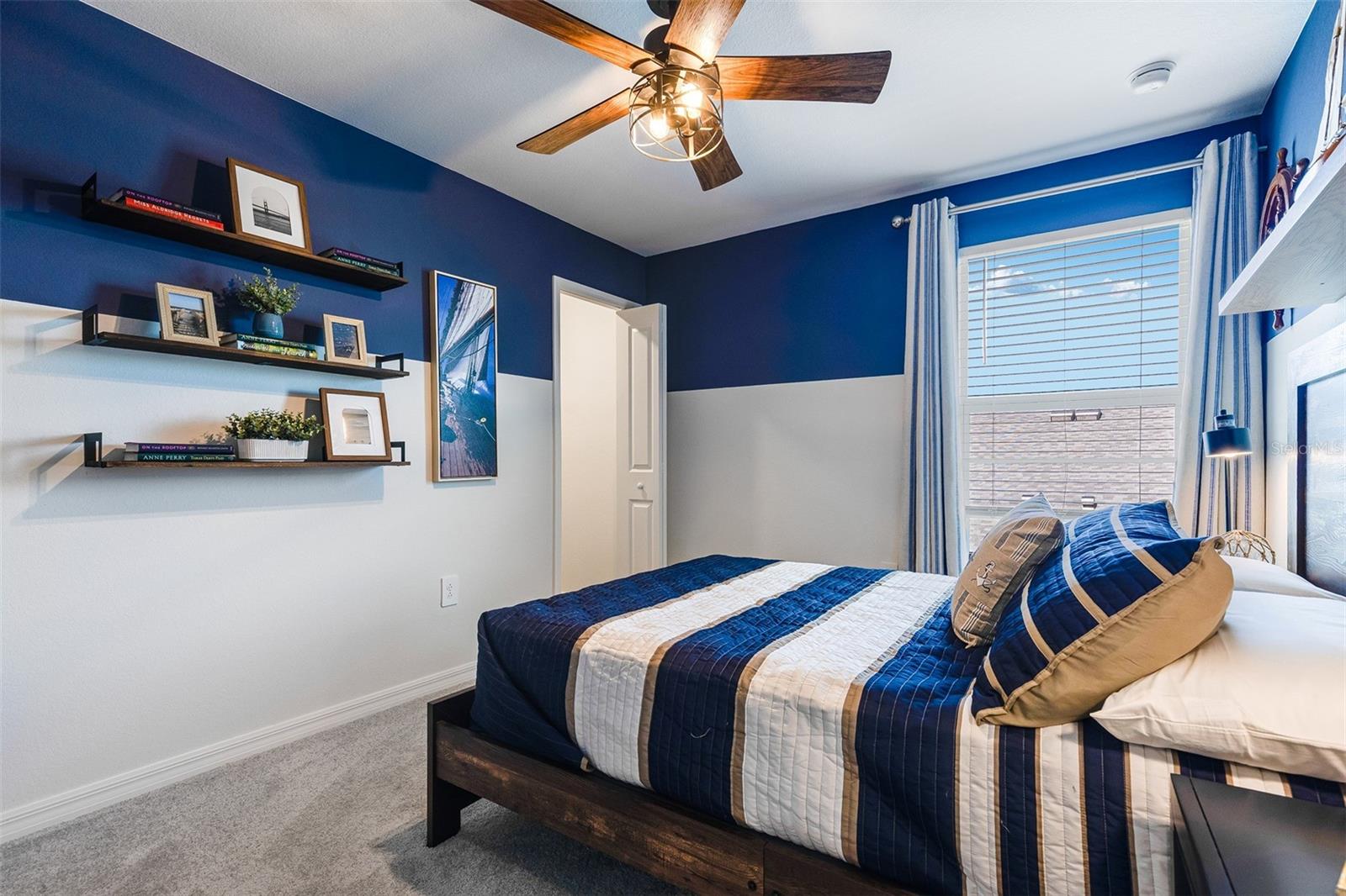 Listing Image #13
