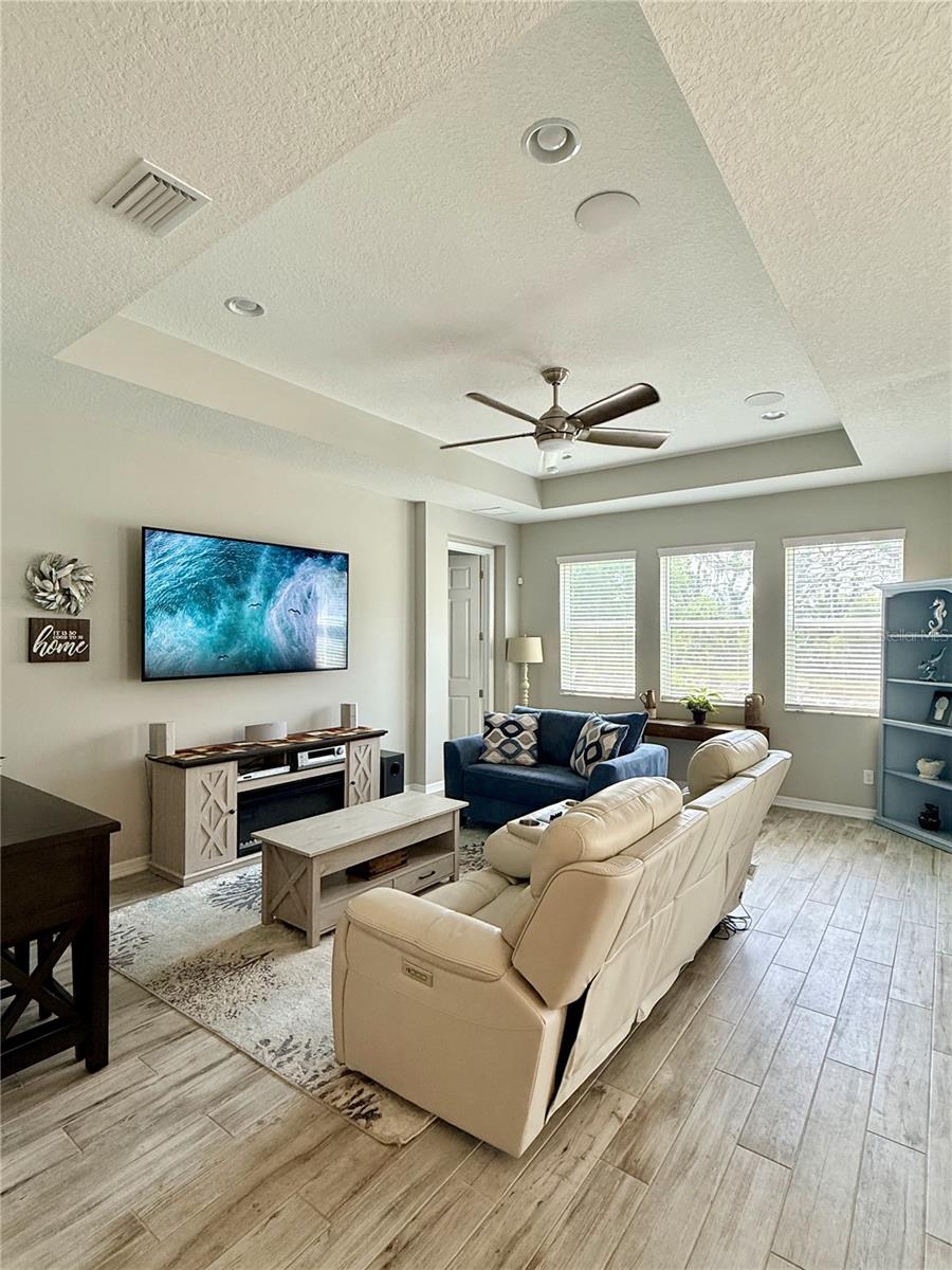 Listing Image #15