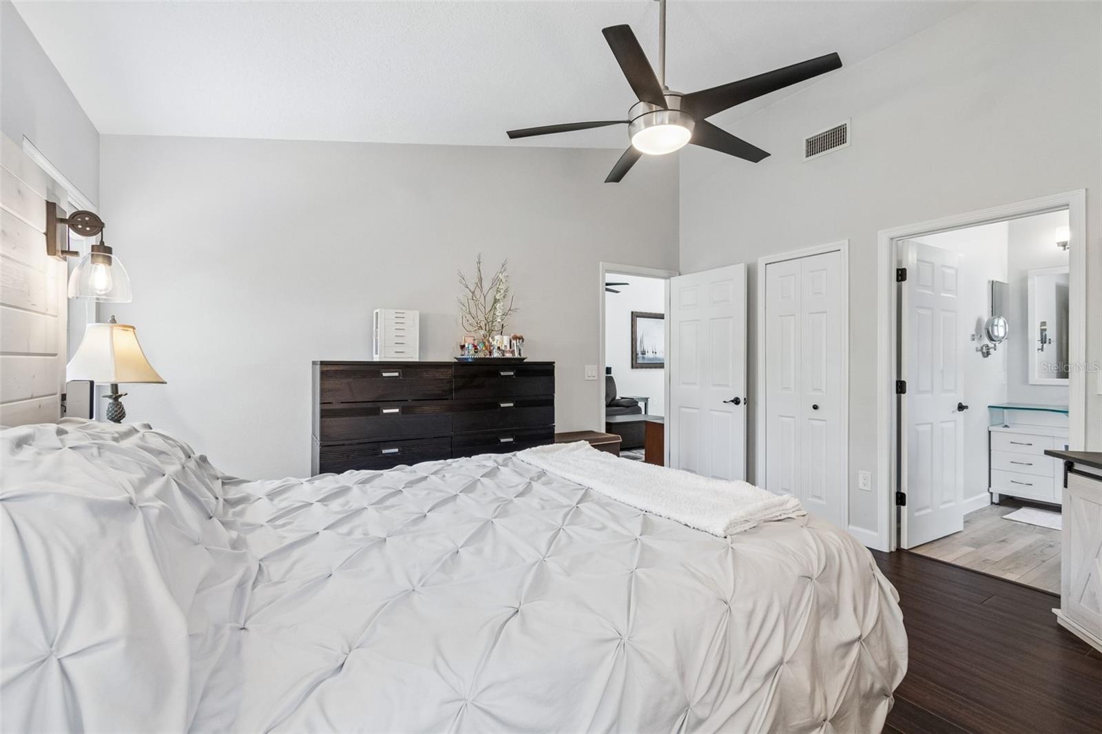 Listing Image #29