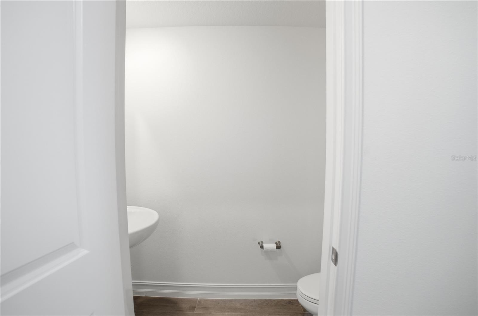 Listing Image #23