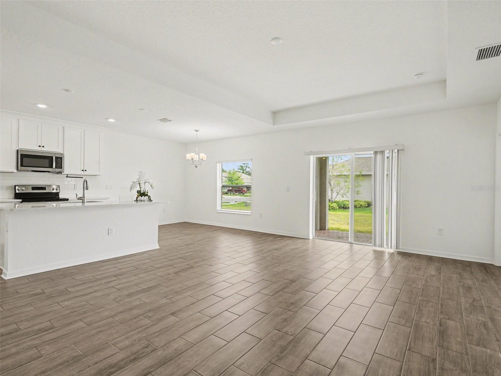 Listing Image #5