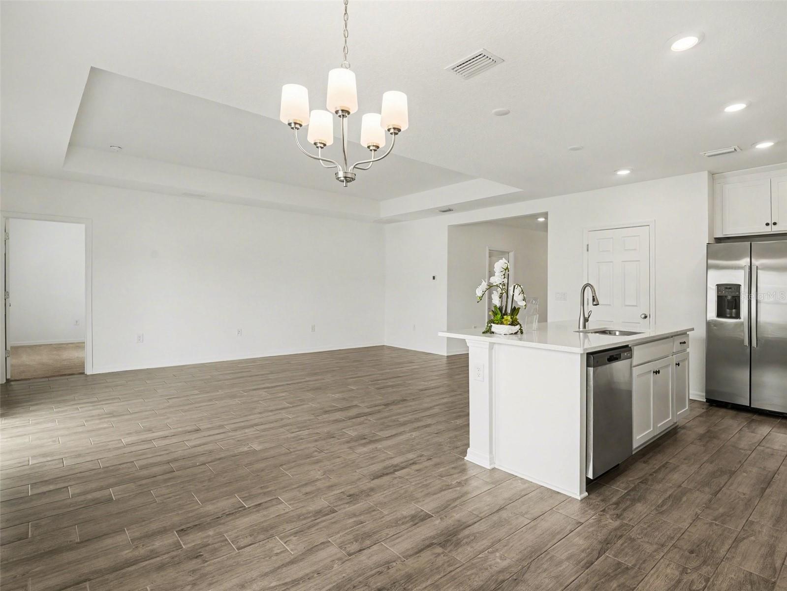 Listing Image #7