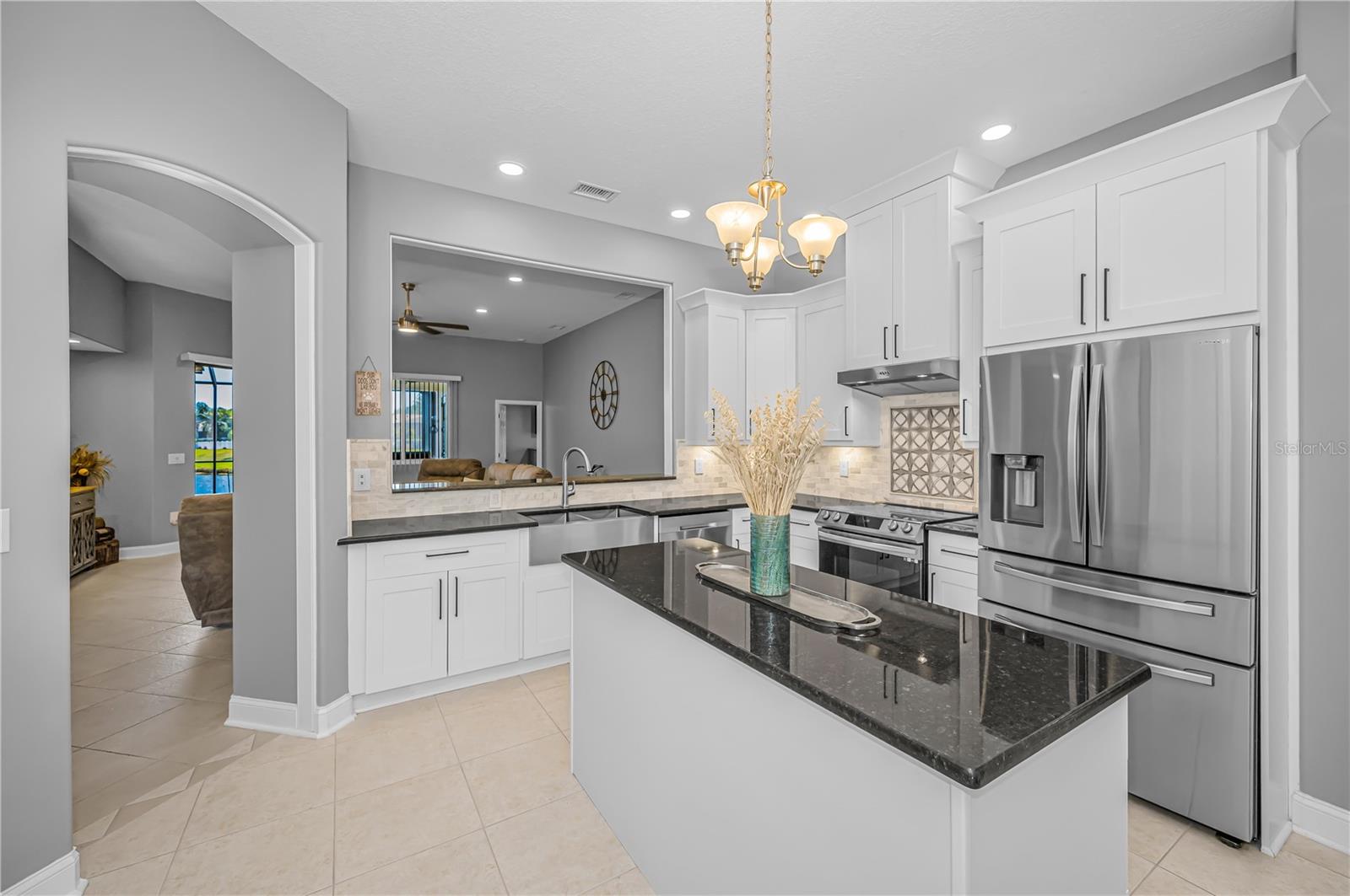 Listing Image #25