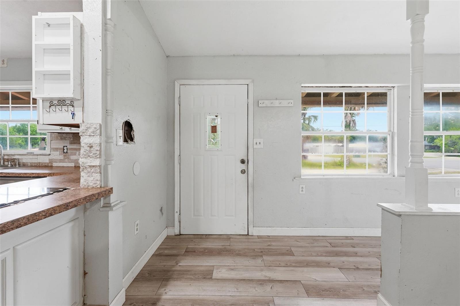 Listing Image #9