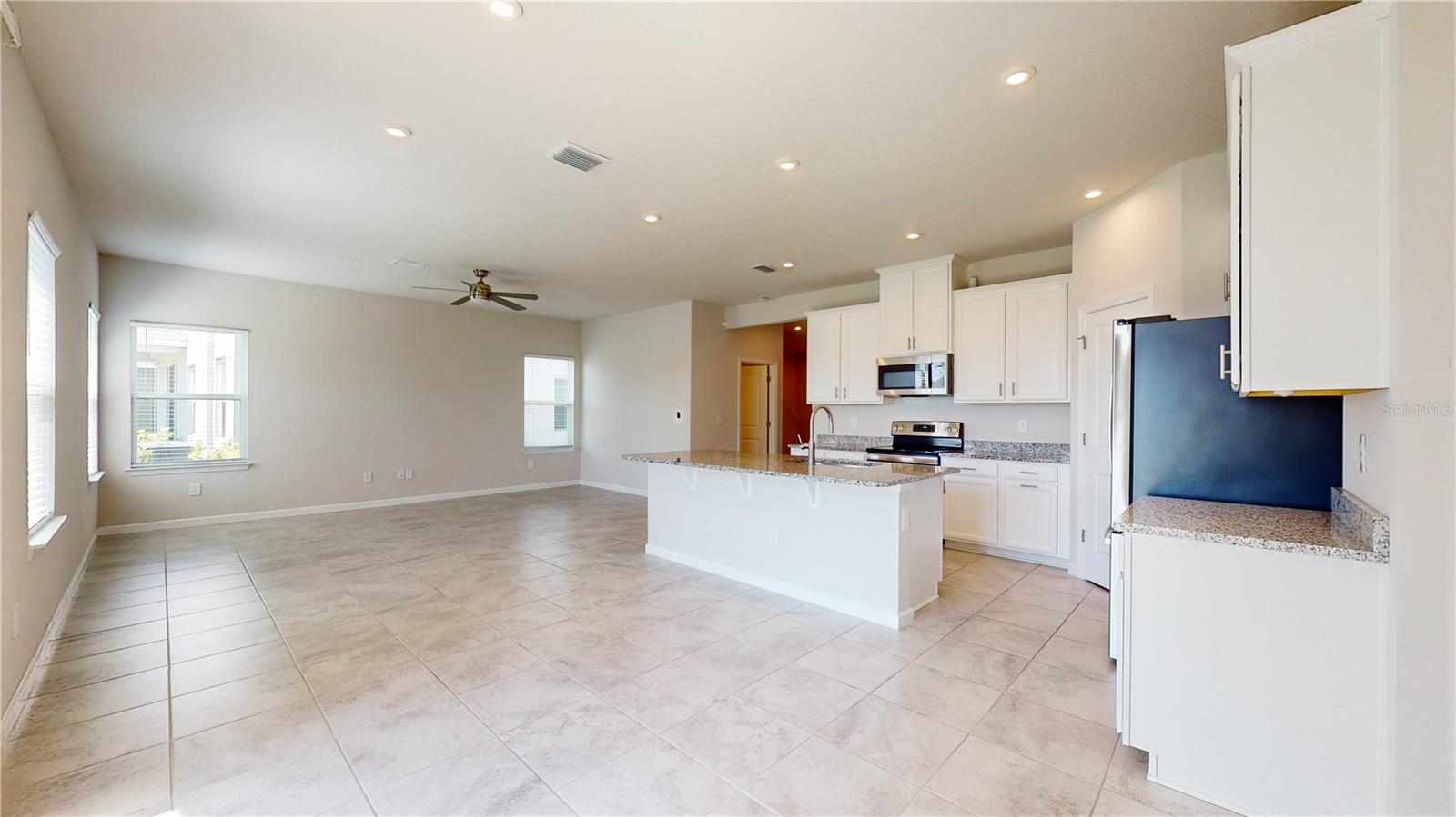 Listing Image #8