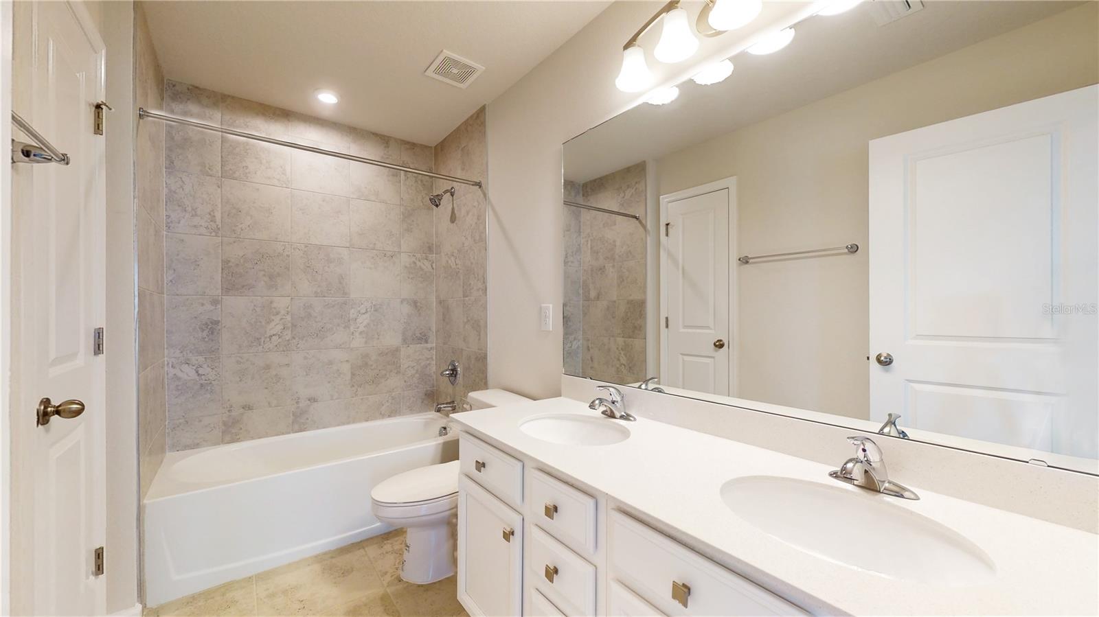 Listing Image #35