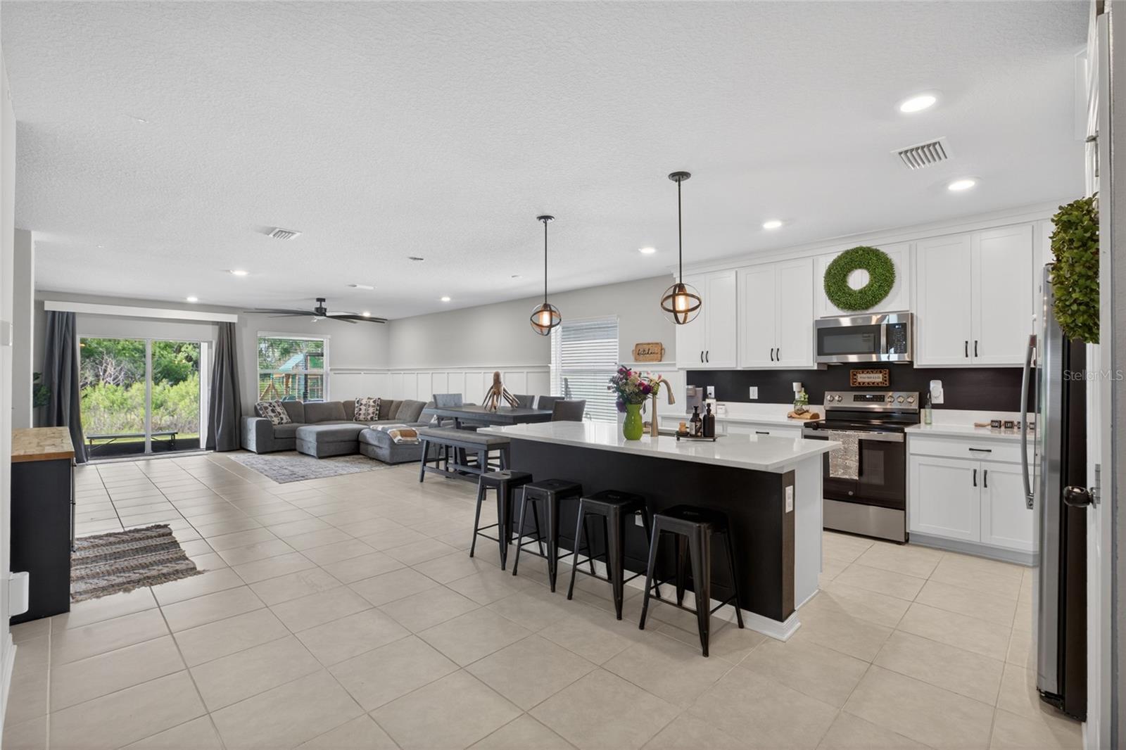 Listing Image #8
