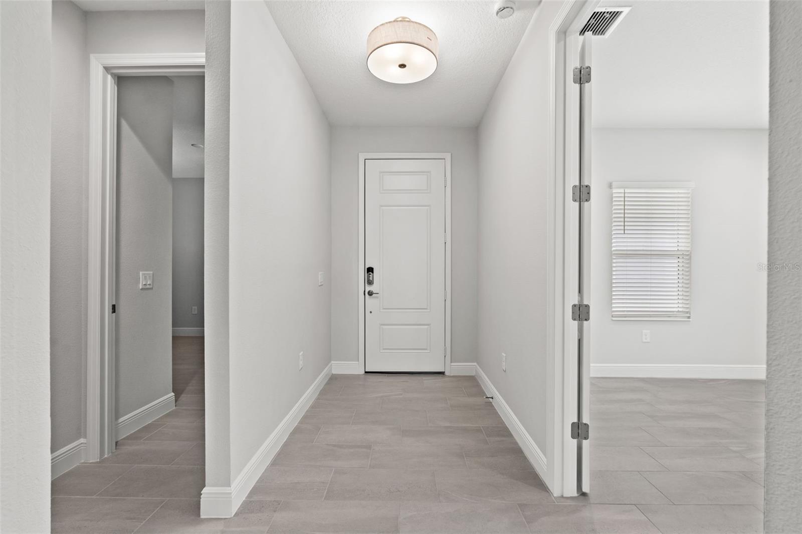 Listing Image #12