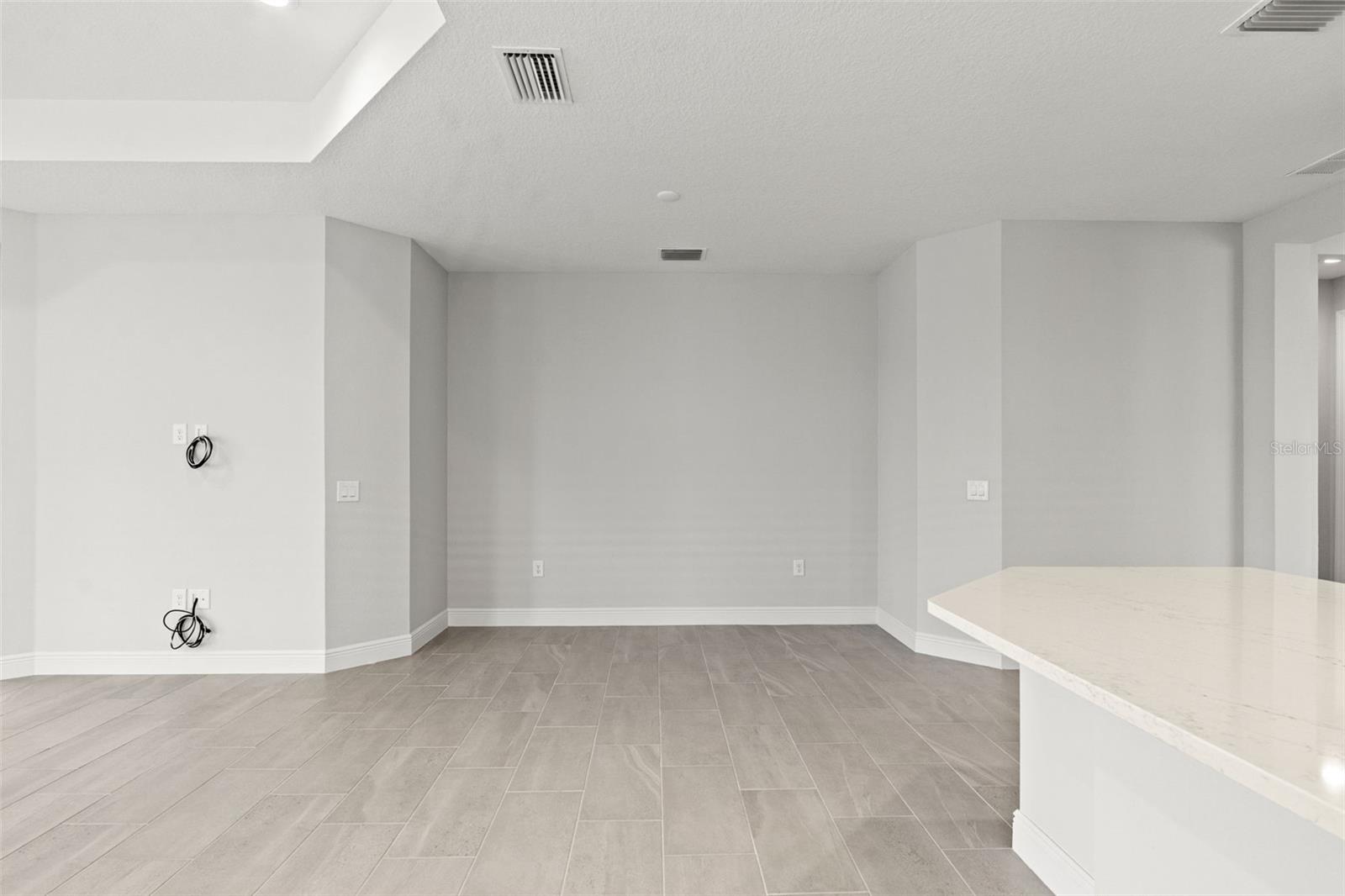 Listing Image #30