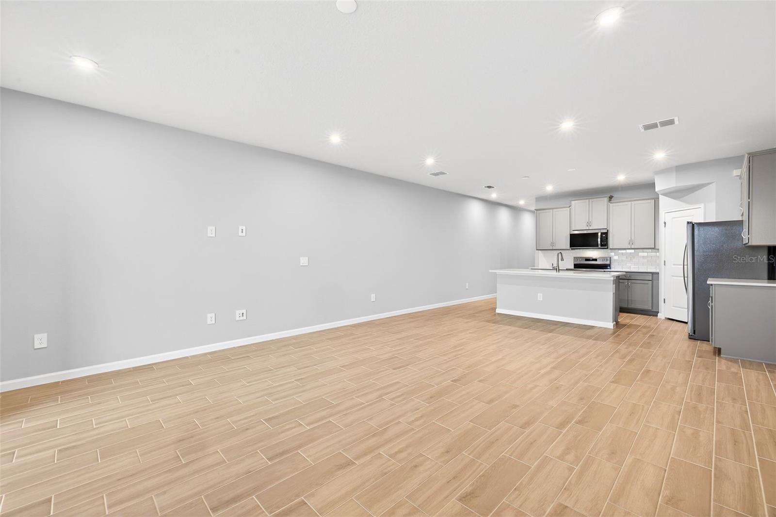 Listing Image #5