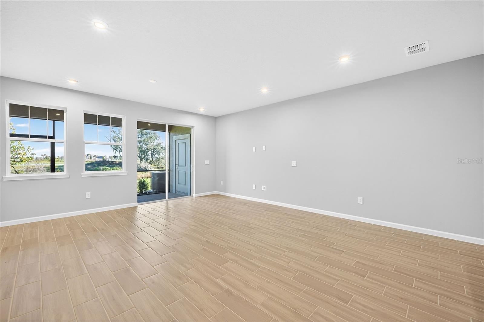 Listing Image #6