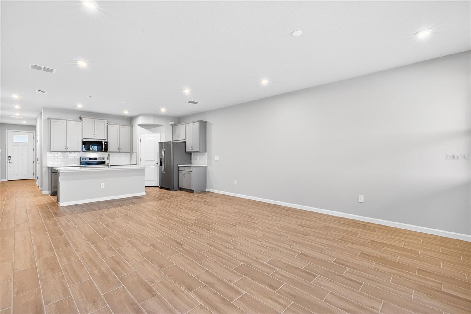 Listing Image #7