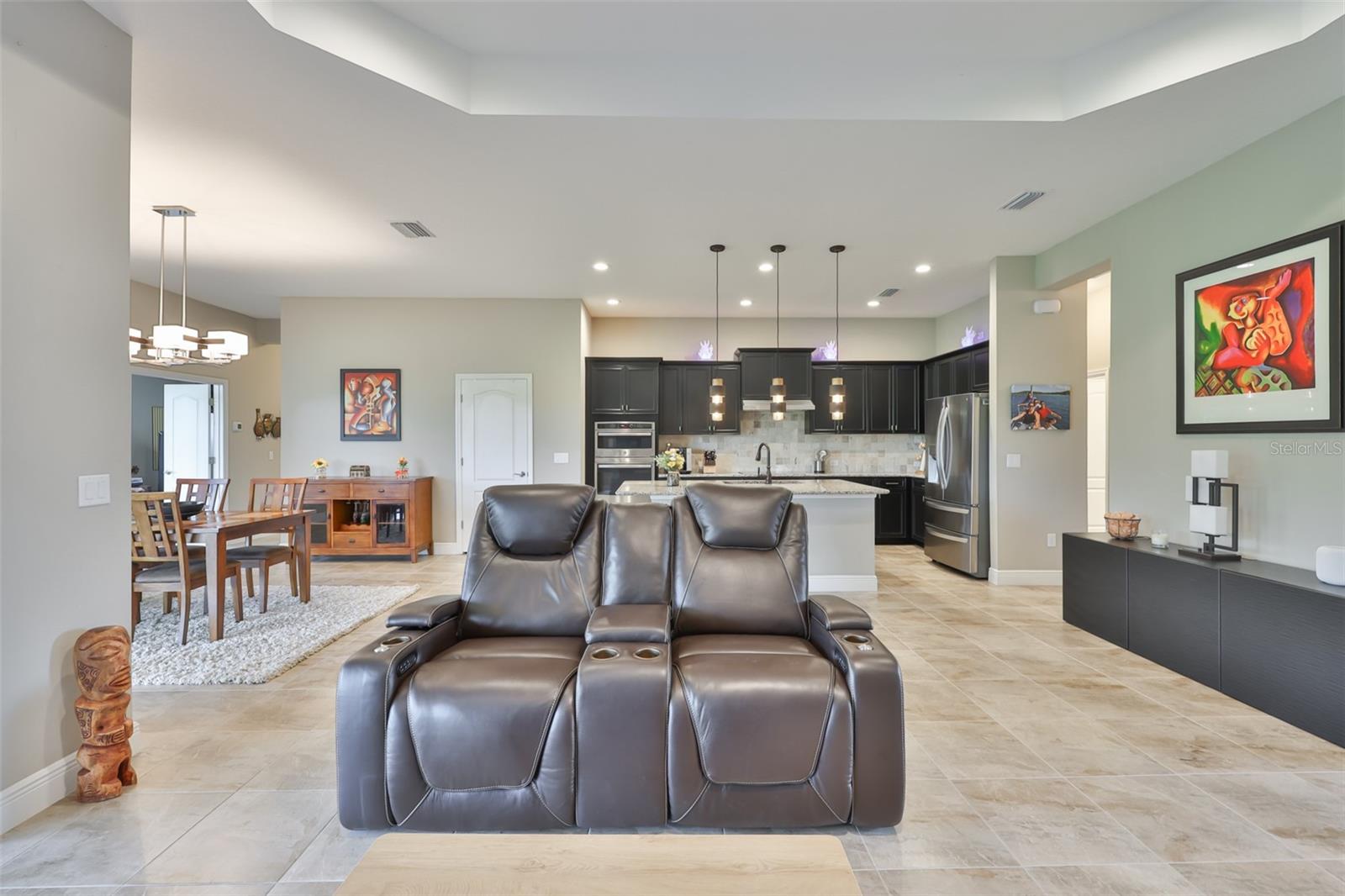 Listing Image #12