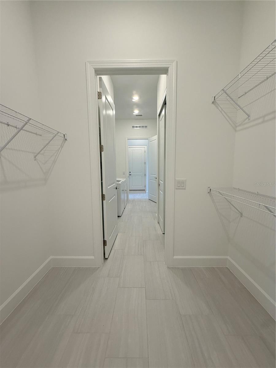 Listing Image #4