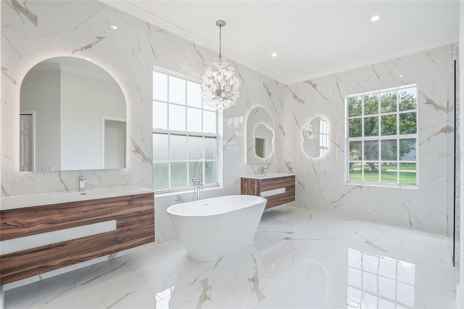 Listing Image #23