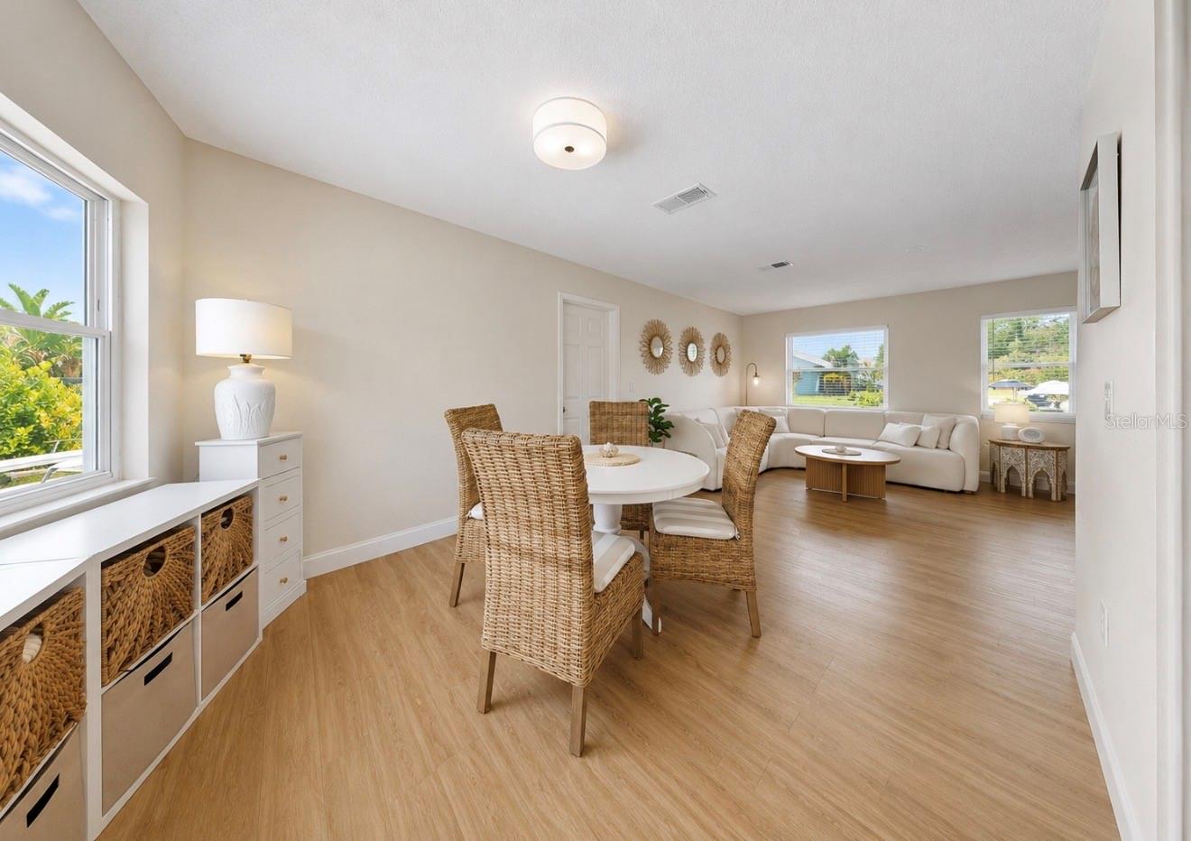 Listing Image #6