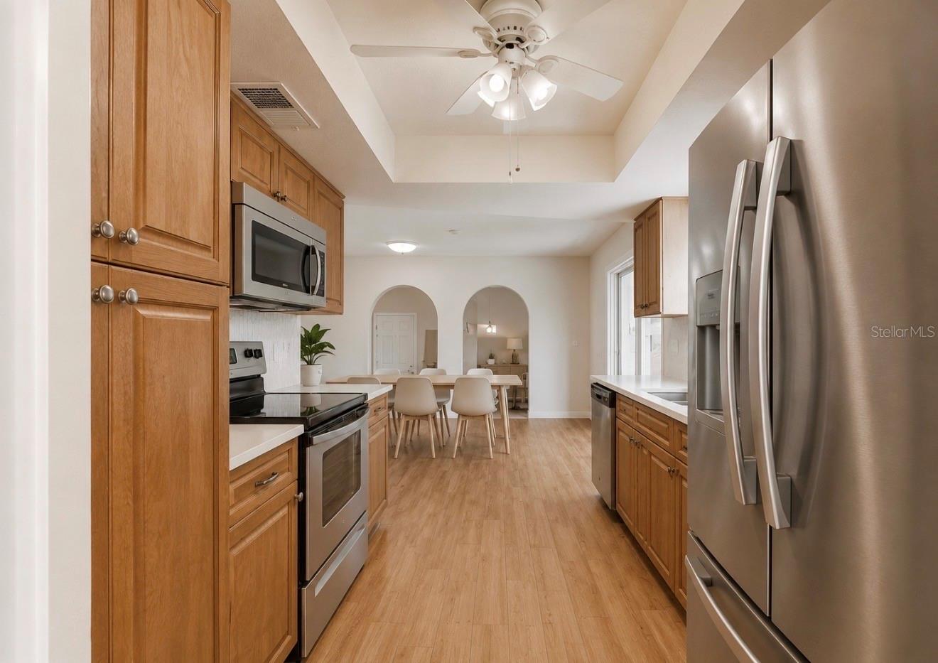 Listing Image #11