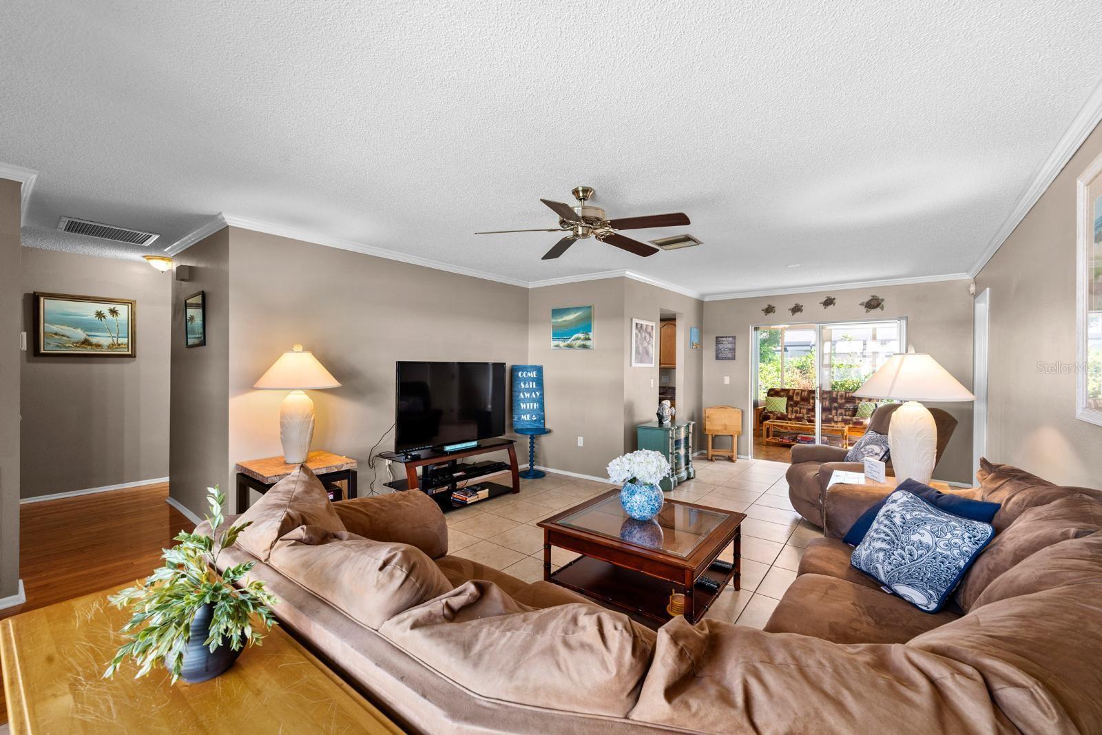 Listing Image #7