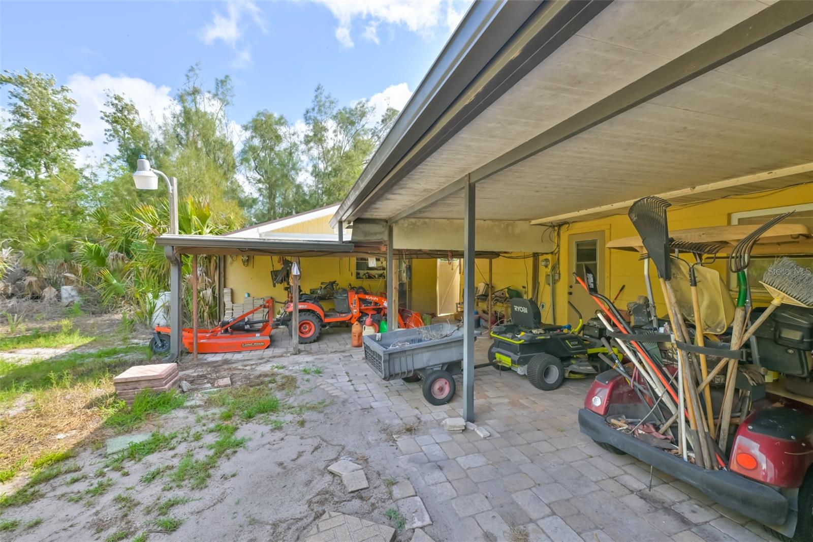 Listing Image #11