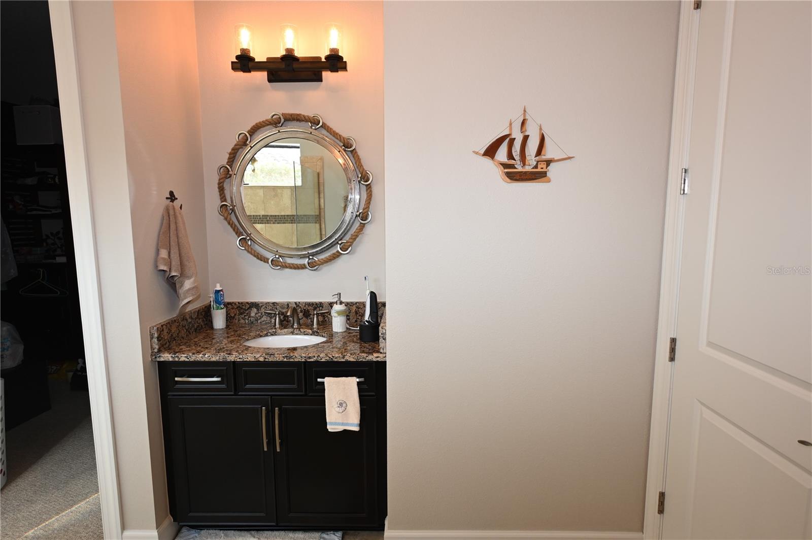 Listing Image #41