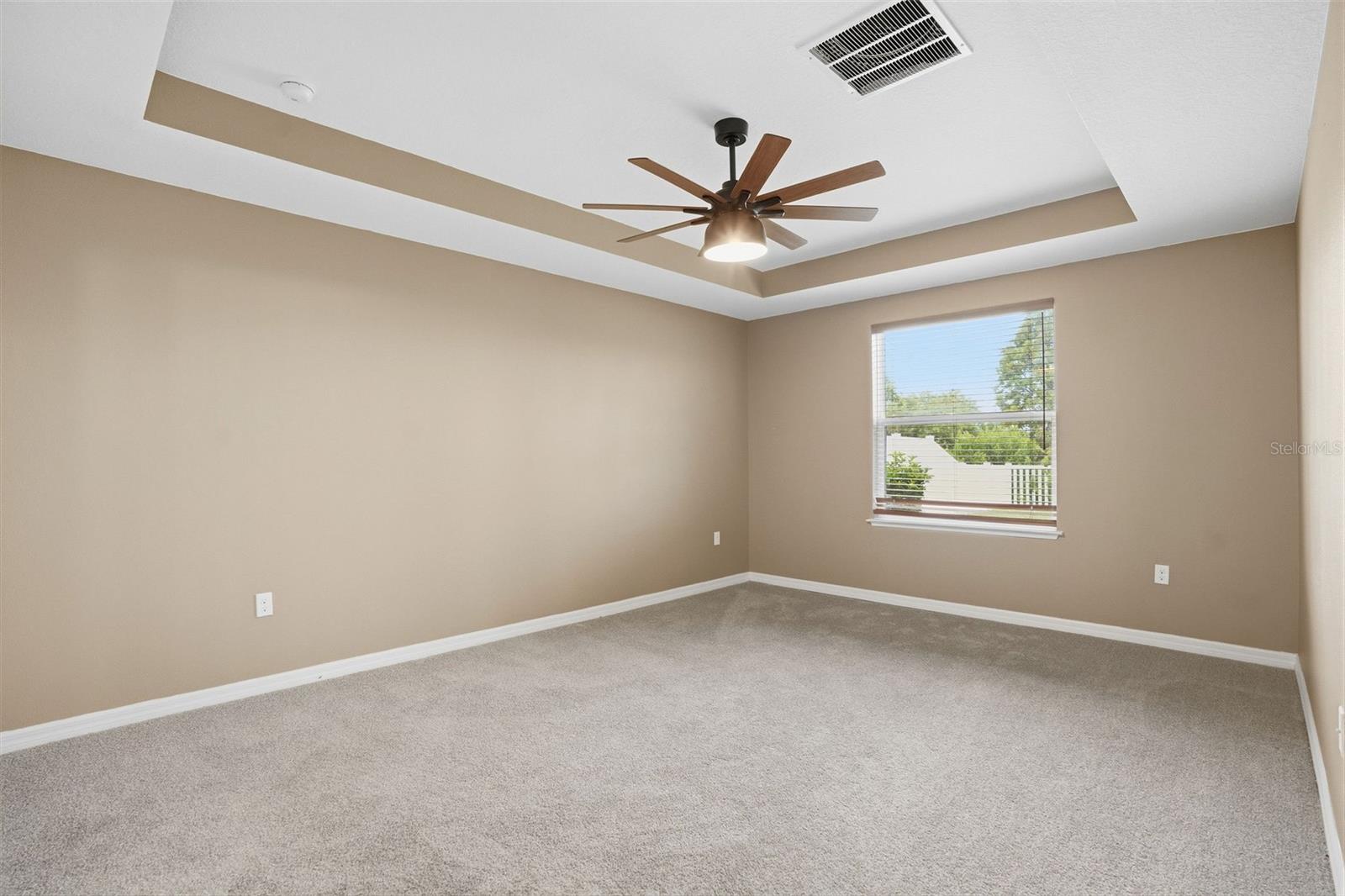 Listing Image #13