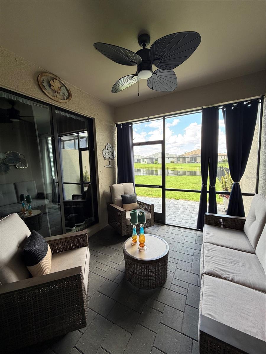 Listing Image #12