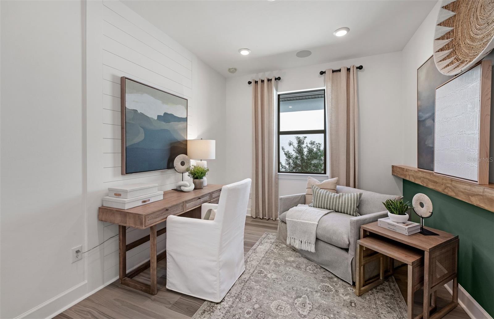 Listing Image #10