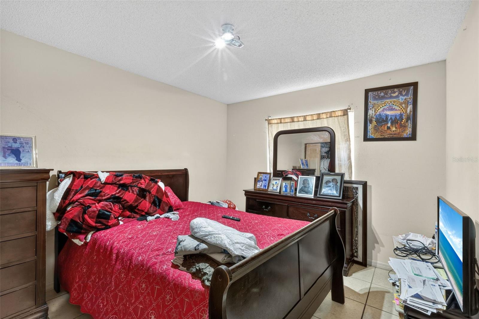 Listing Image #10