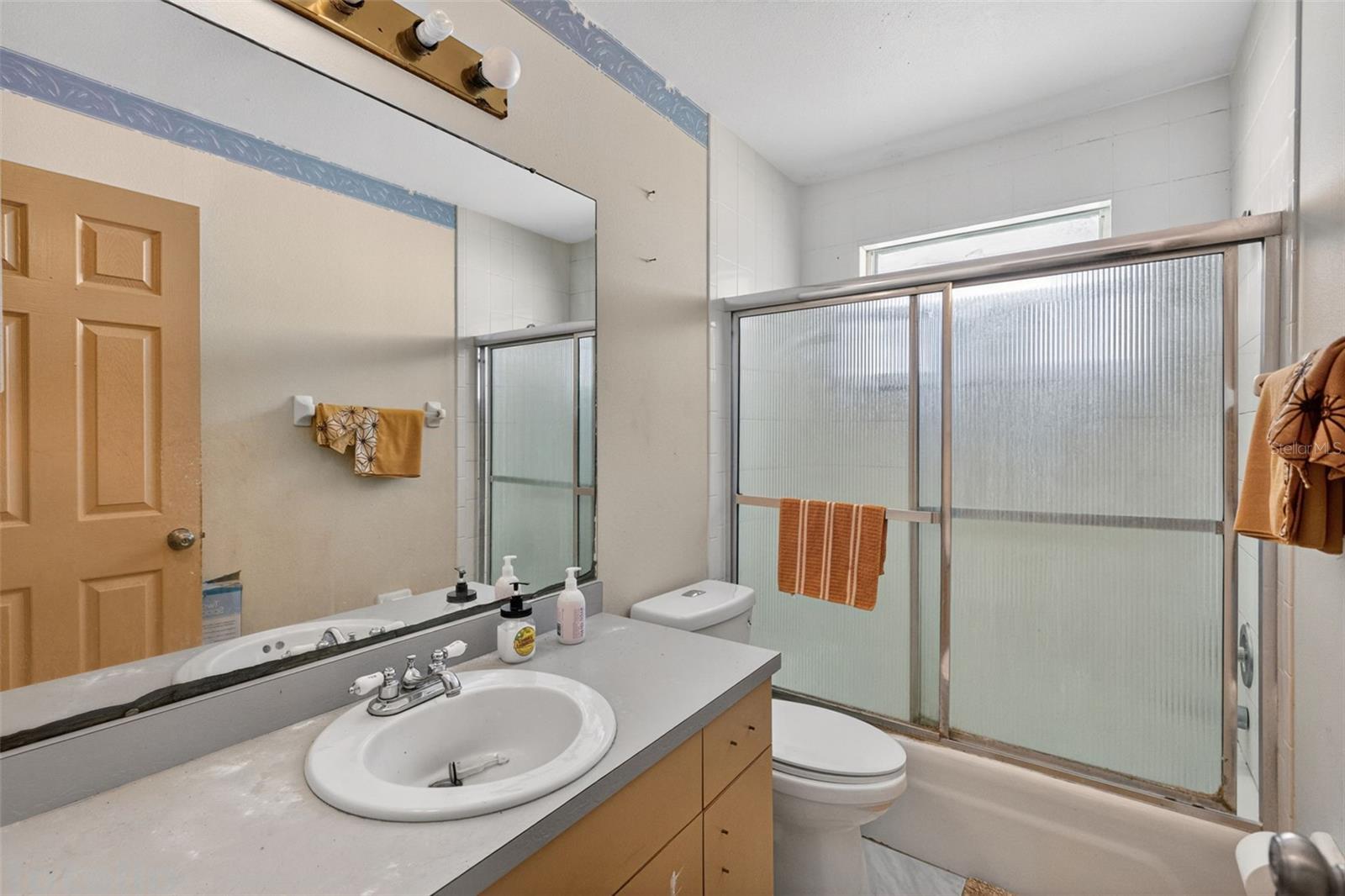 Listing Image #11
