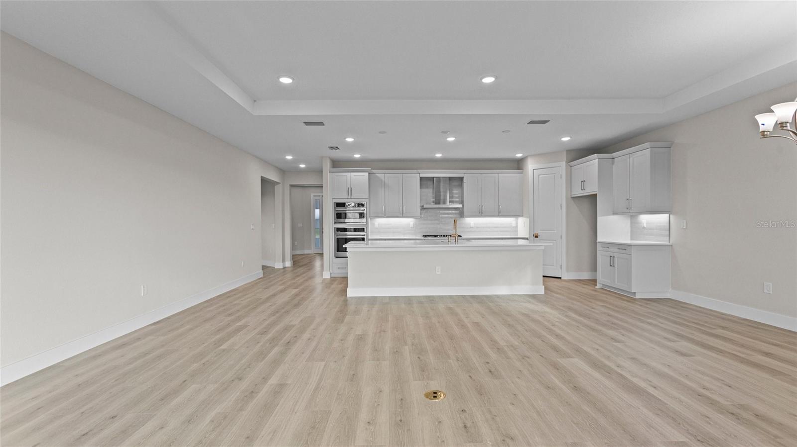 Listing Image #3