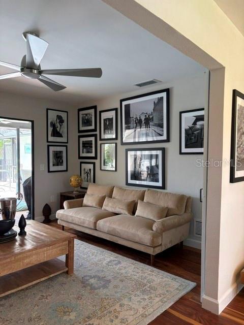 Listing Image #6